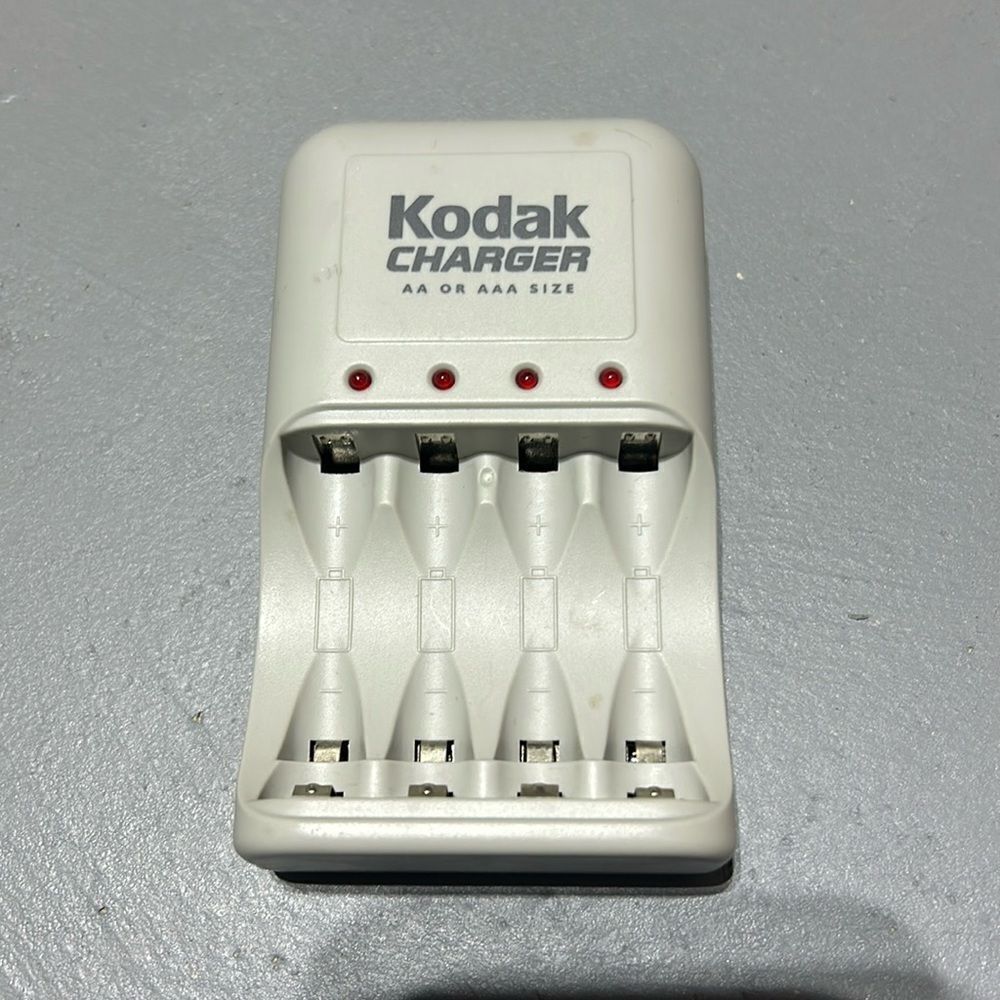 Kodak Charger for Rechargerable Batteries